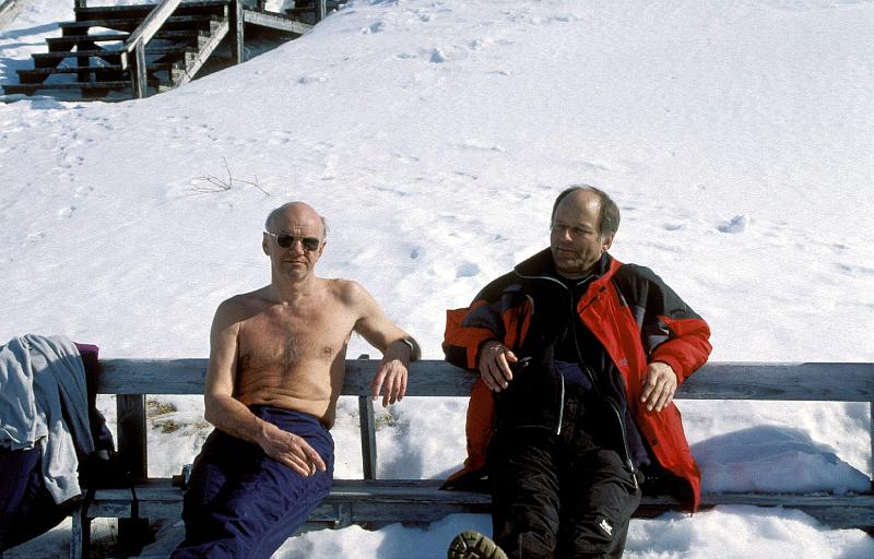 8421